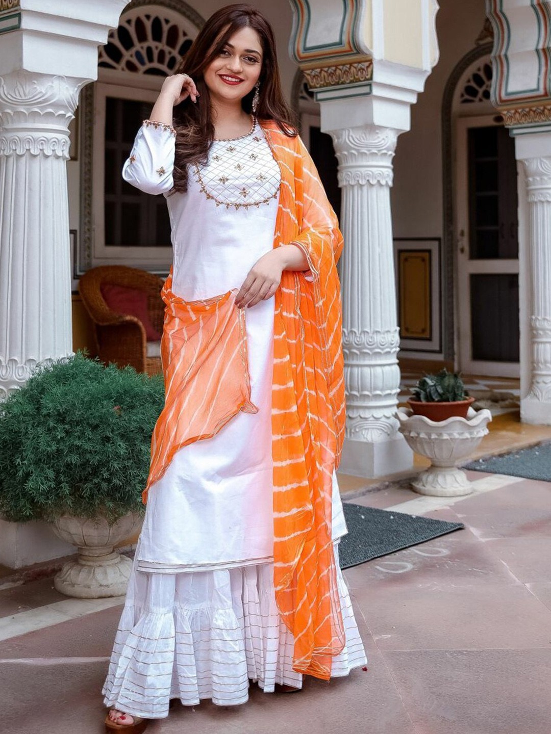 

Lavanya The Label Women White Pure Cotton Kurta Set