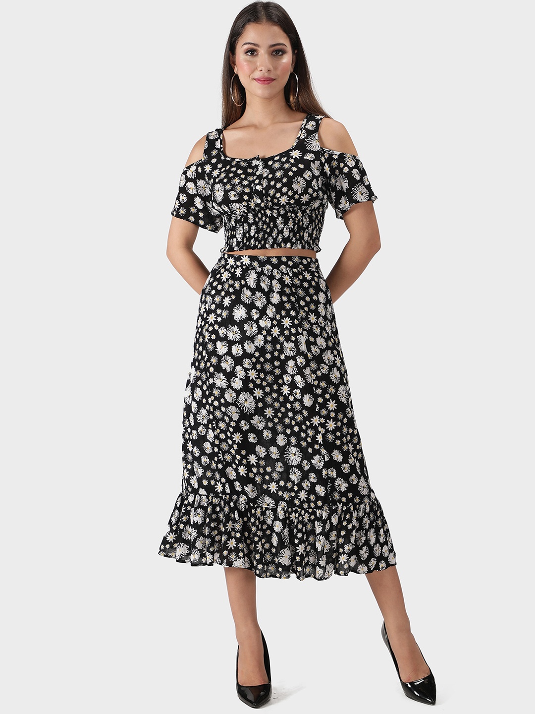 

DEBONATELLA Women Black Floral Printed Co-Ords
