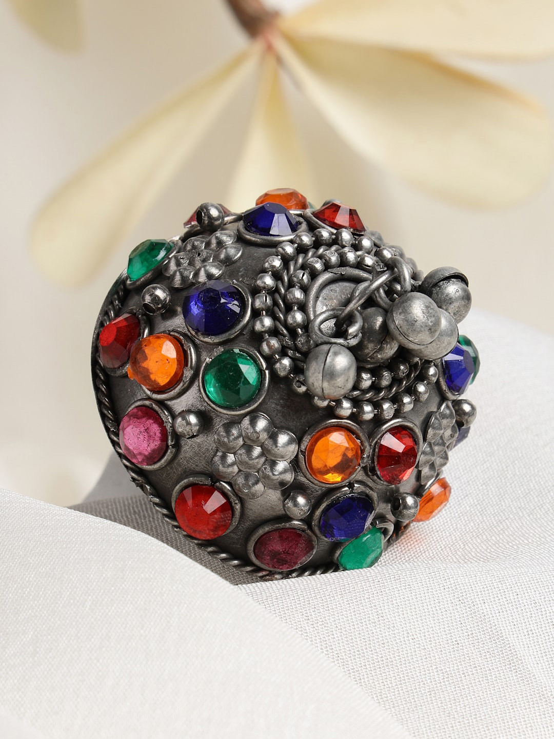 

Moedbuille Silver-Plated & Ghungroo Studded Afghan Design Finger Ring