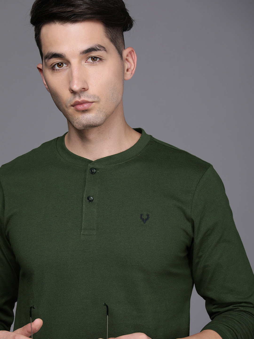 

Allen Solly Men Henley Neck Pure Cotton Slim Fit Solid T-shirt, Green