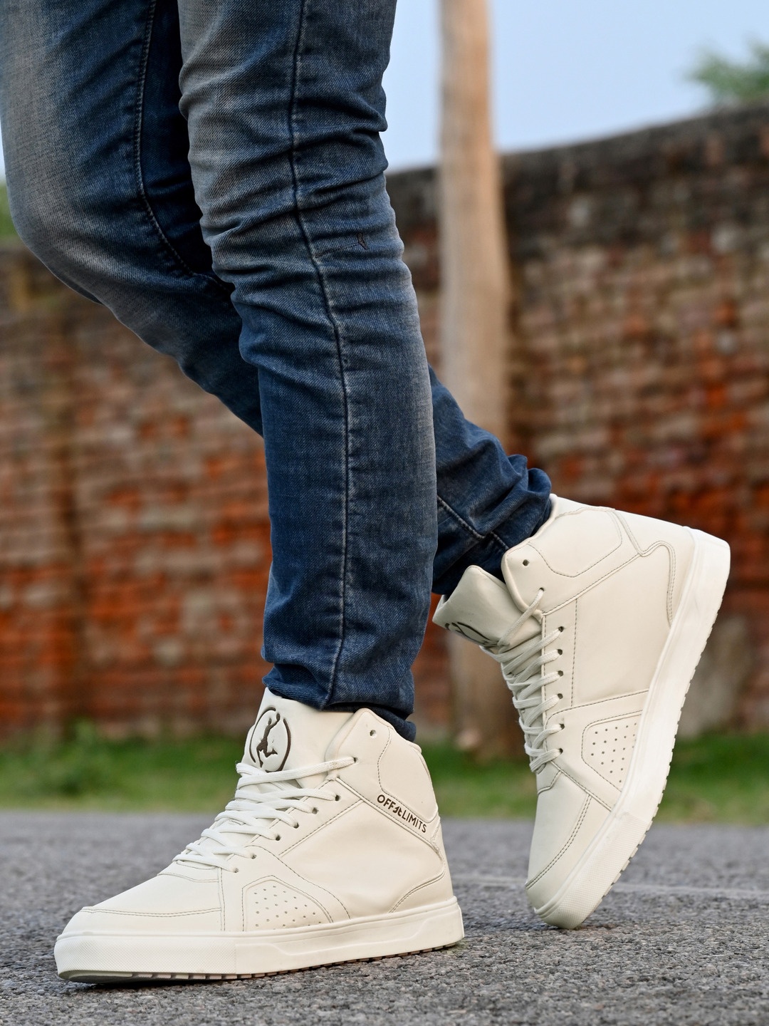 

OFF LIMITS Men Off White High-Top Basketball Shoes