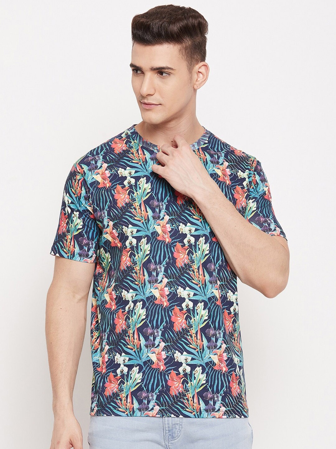 

Duke Men Blue Floral Printed Slim Fit T-shirt