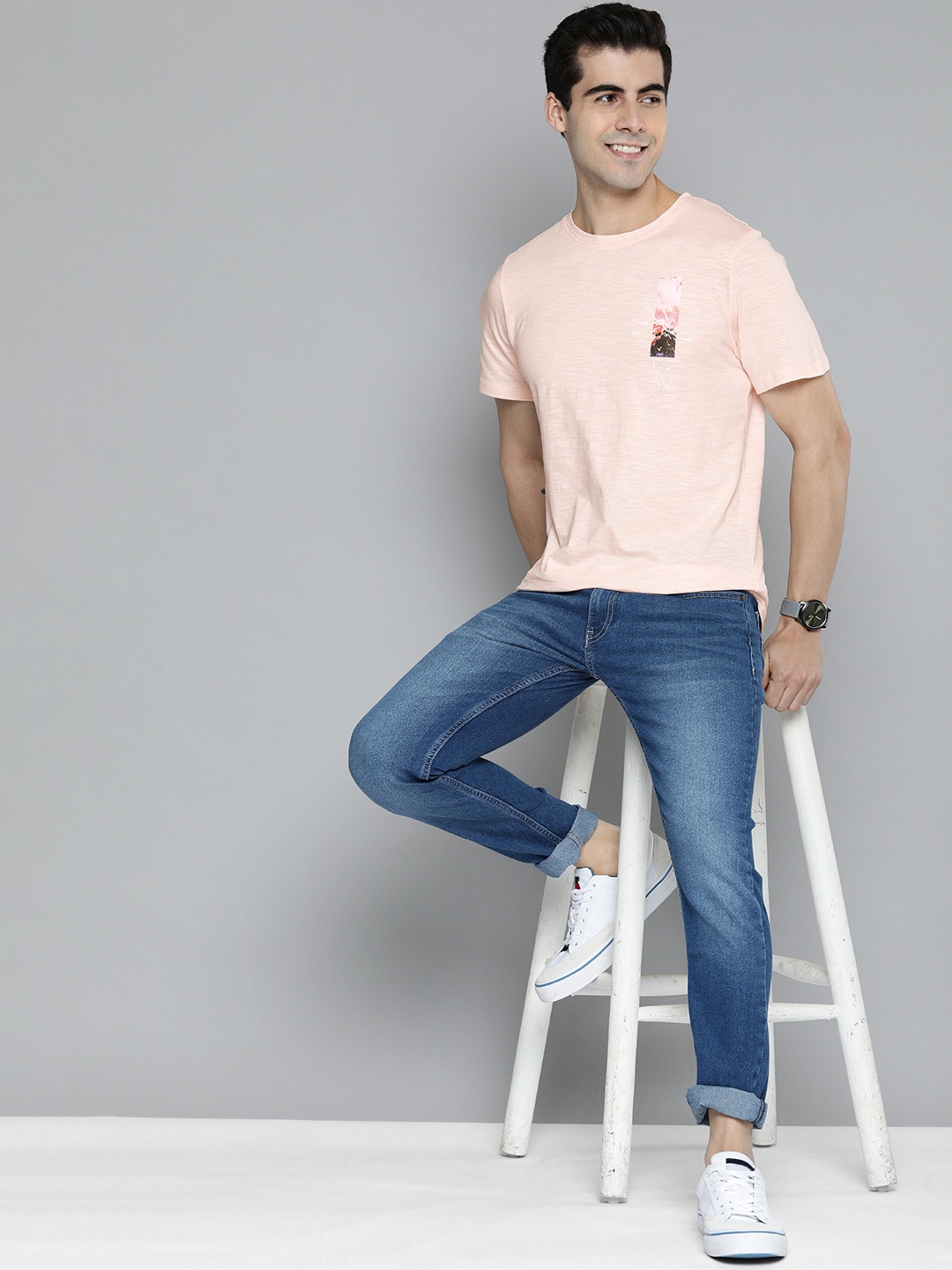 

Mast & Harbour Men Pink Printed Pure Cotton T-shirt