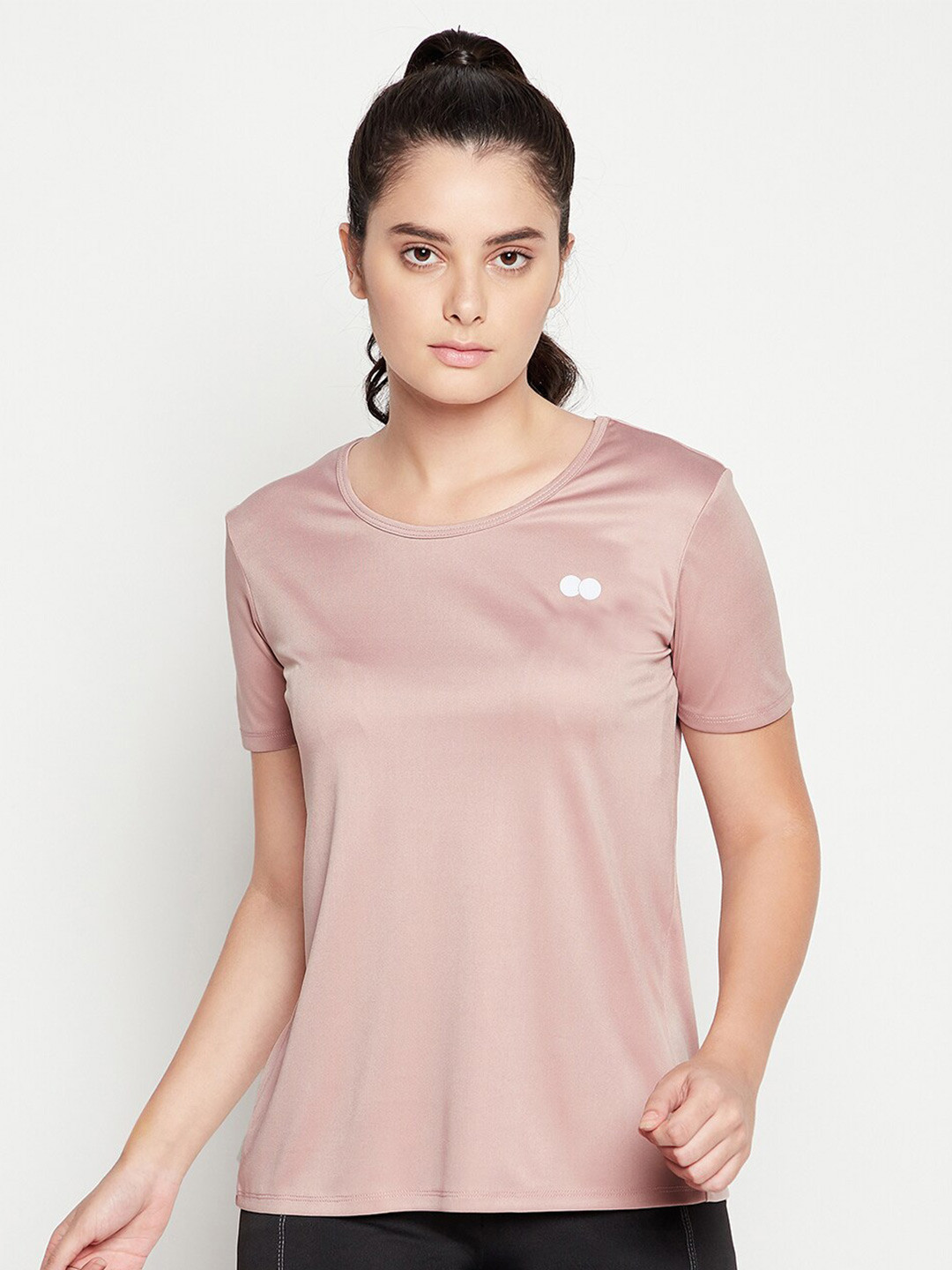 

Clovia Women Peach-Coloured Extended Sleeves Applique Slim Fit T-shirt