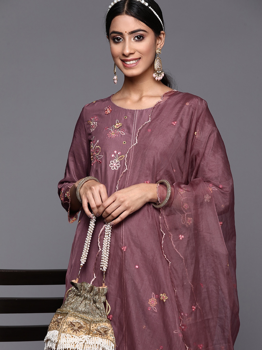 

Indo Era Women Burgundy & Gold Floral Embroidered Straight Kurta with Trousers Dupatta