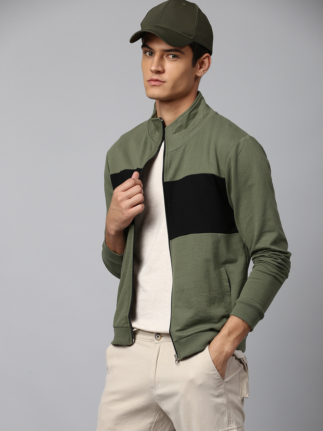 

Dennis Lingo Men Olive Green and Black Color blocked Sweatshirt