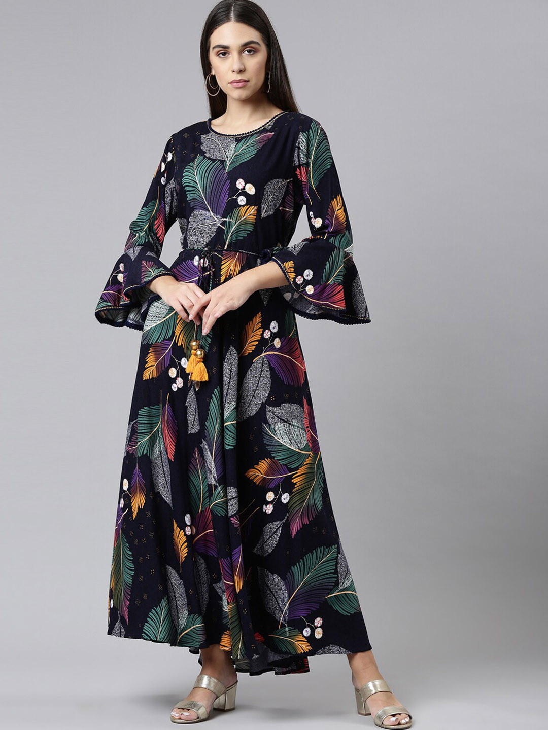 

Neerus Women Navy Blue & Green Printed Bell Sleeves Georgette Anarkali Kurta