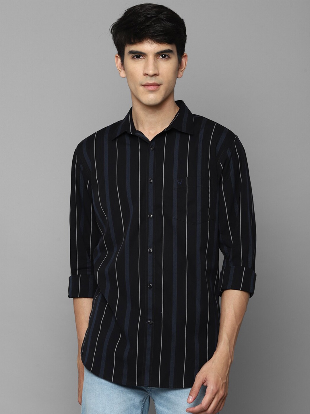 

Allen Solly Men Black Slim Fit Striped Cotton Casual Shirt