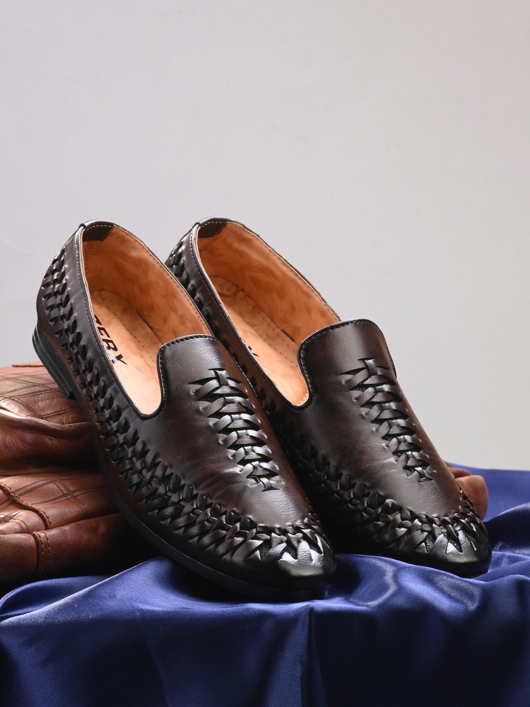 

ZEBX Men Brown Perforations Loafers