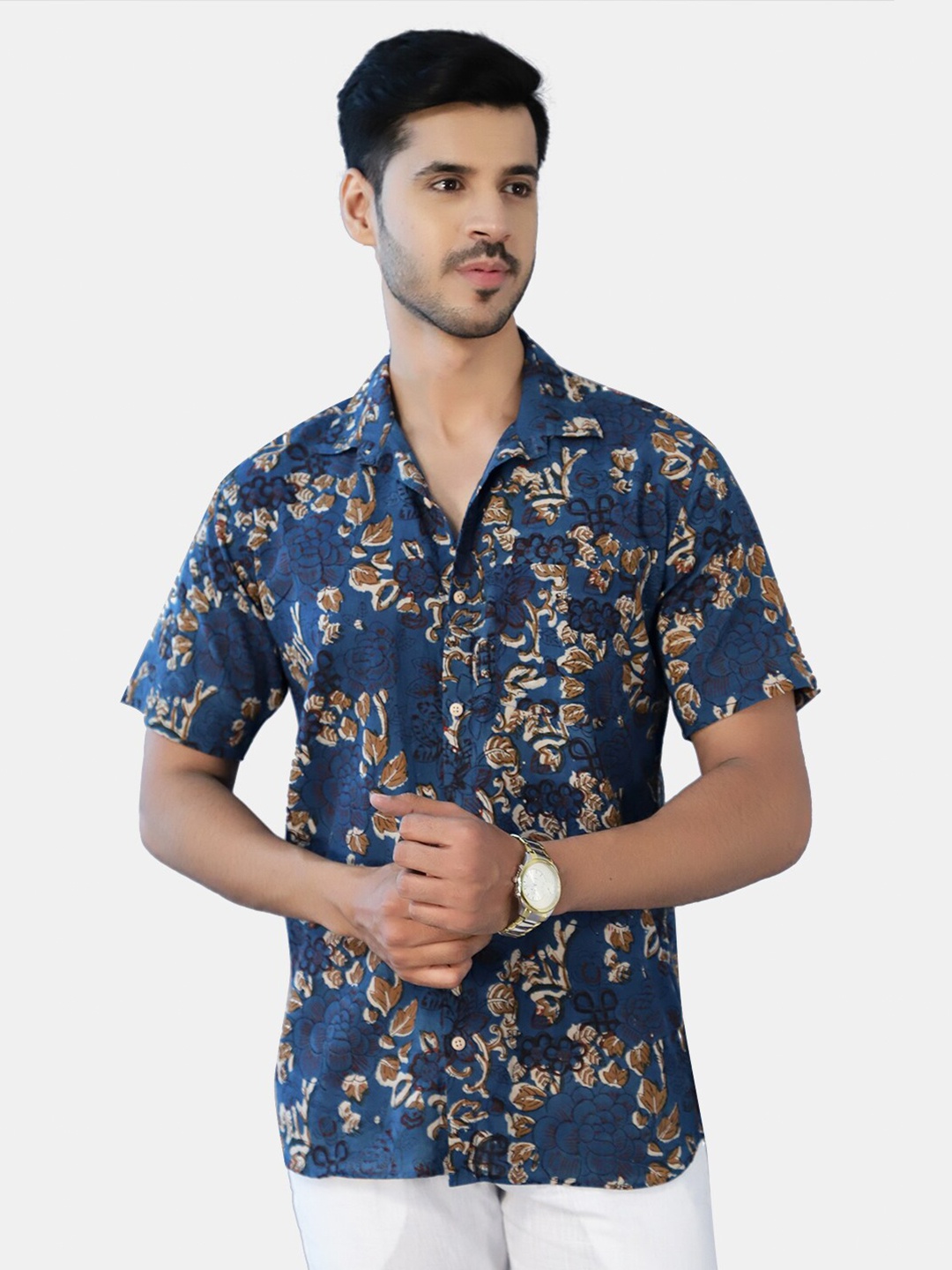 

Wintage Men Blue Classic Floral Printed Casual Shirt