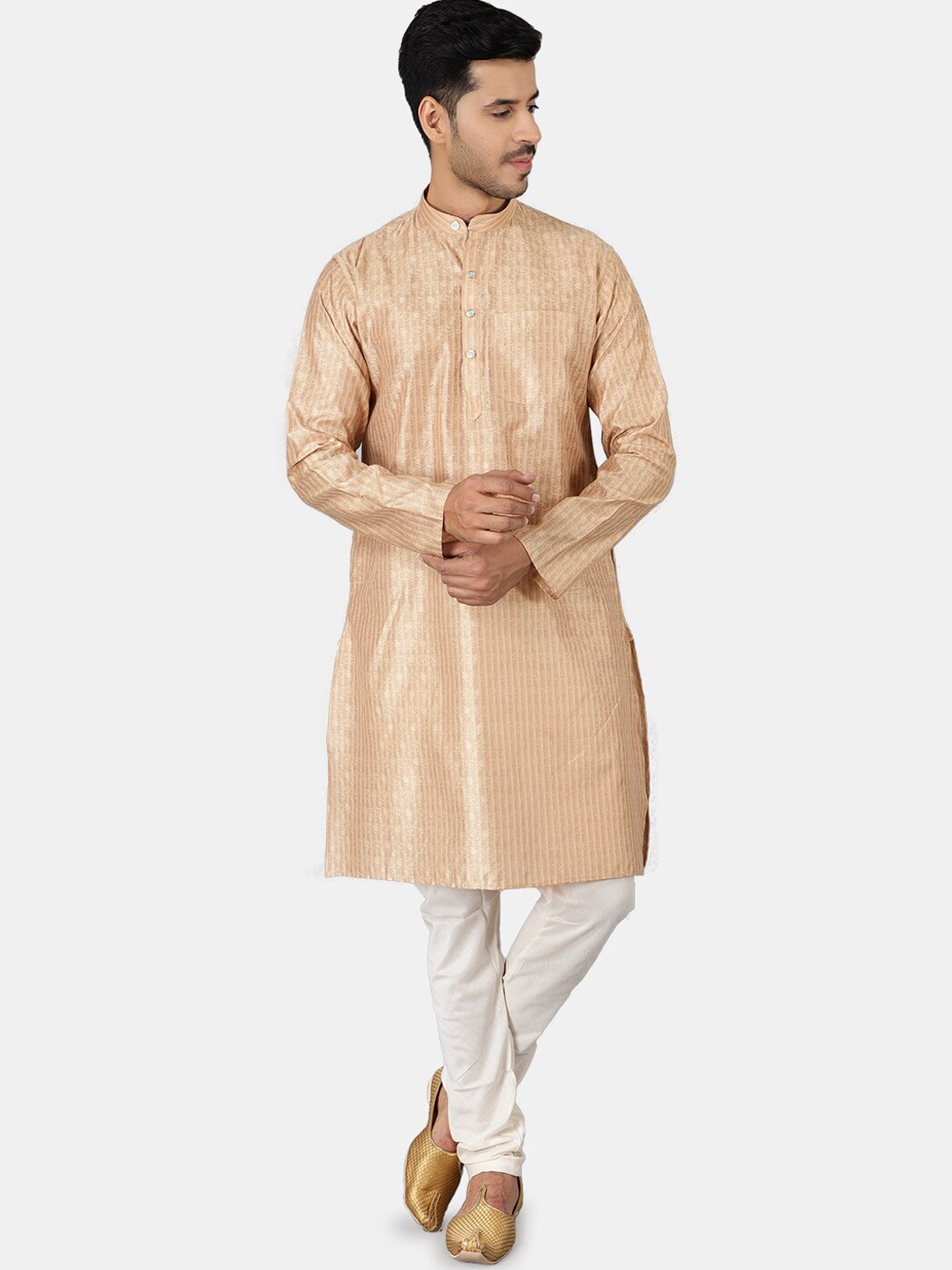 

Wintage Men Gold-Toned Kurta with Pyjamas