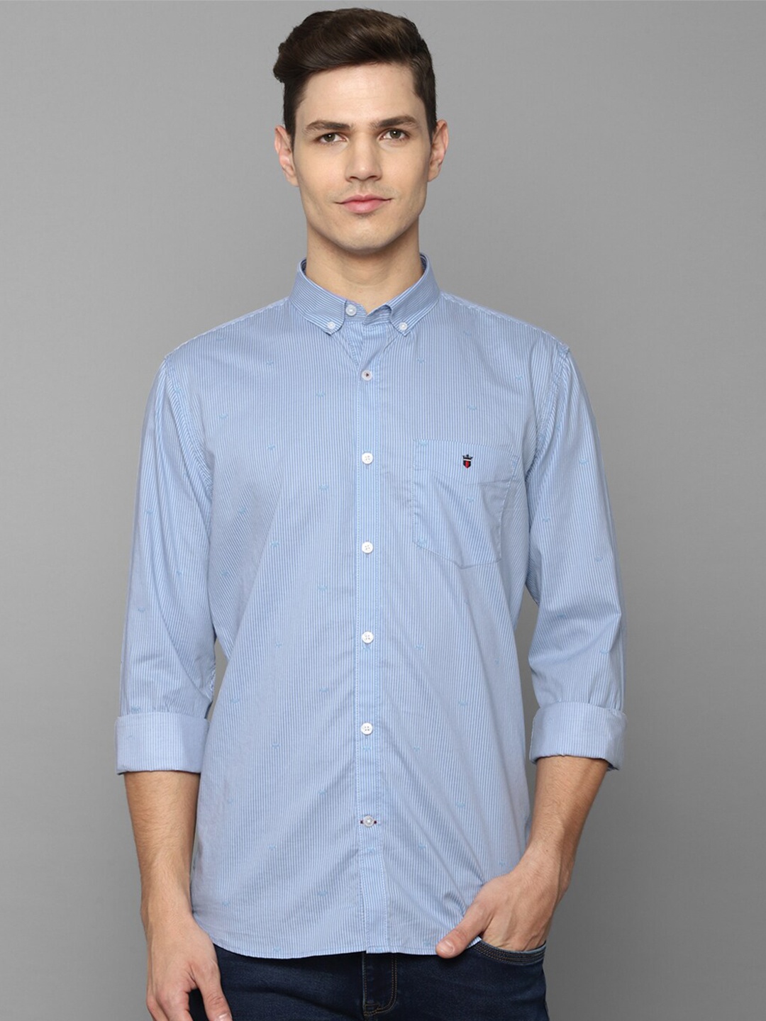 

Louis Philippe Sport Men Blue Slim Fit Striped Cotton Casual Shirt