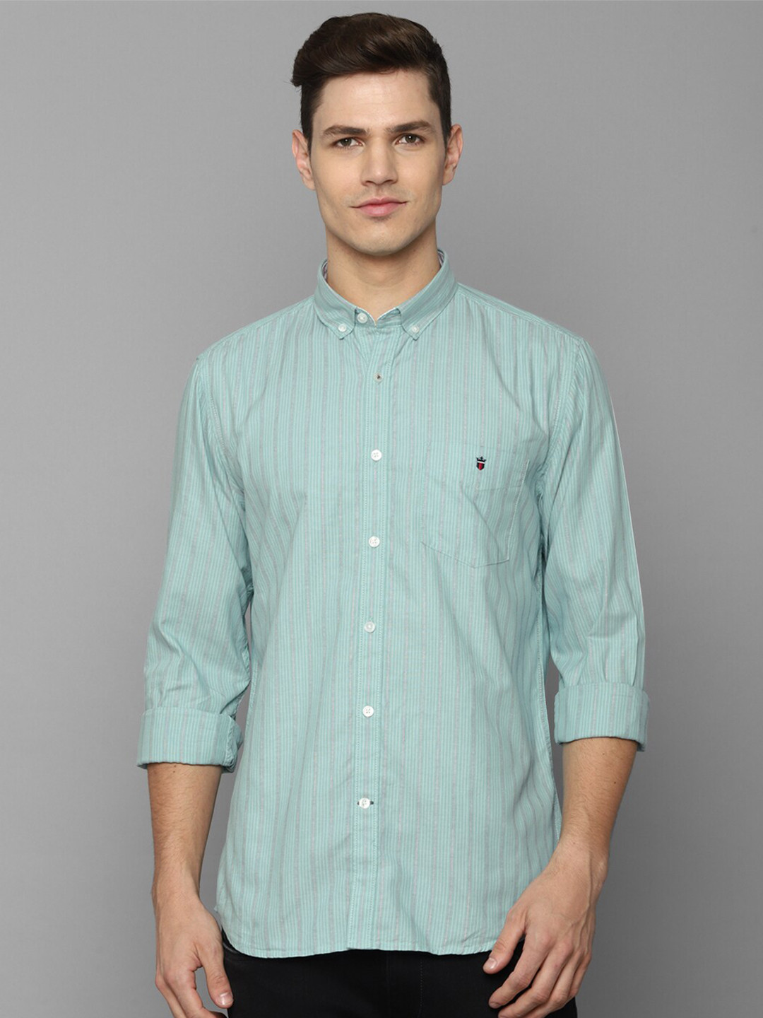 

Louis Philippe Sport Men Green Slim Fit Striped Cotton Casual Shirt