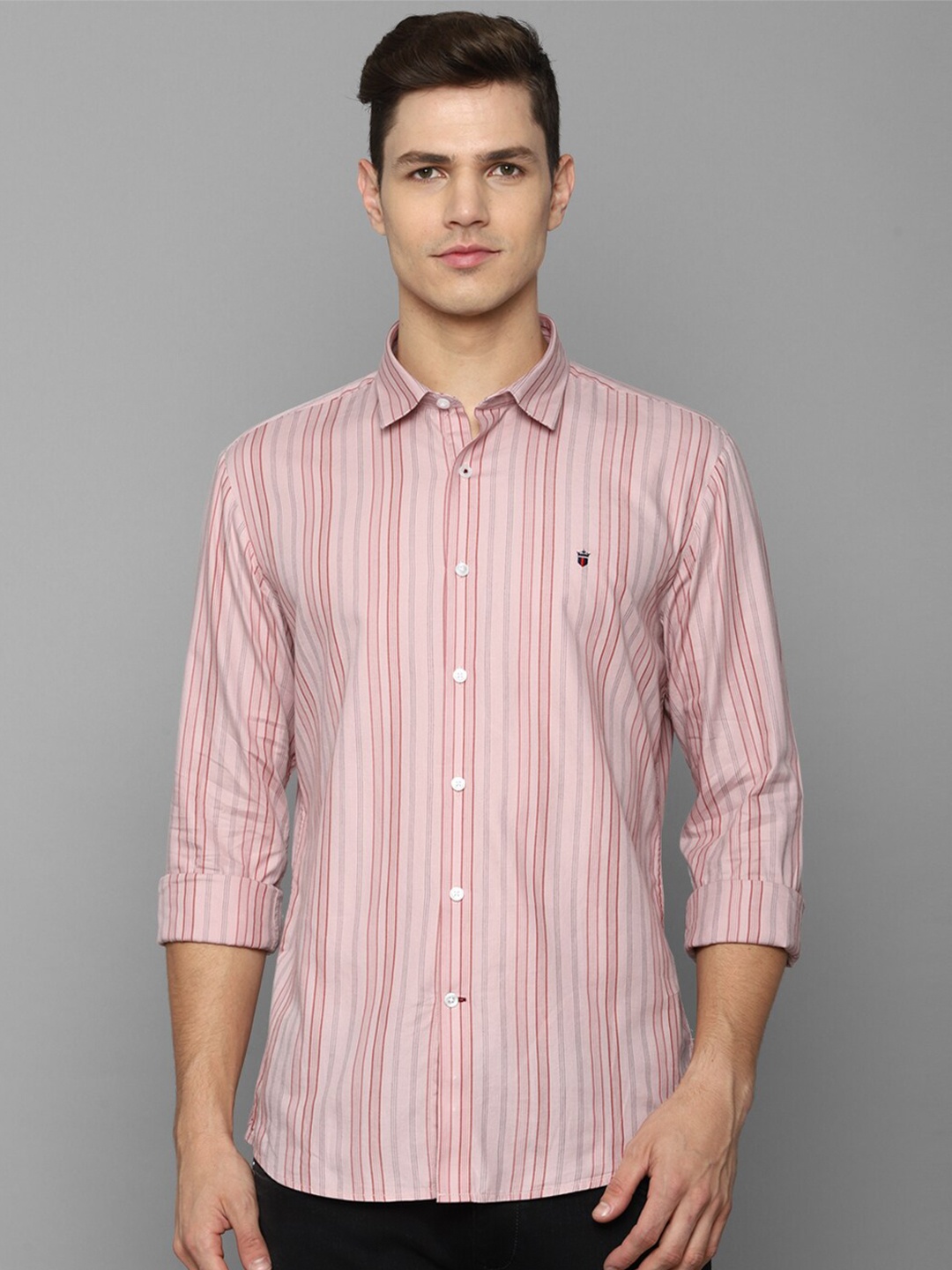 

Louis Philippe Sport Men Pink Slim Fit Striped Cotton Casual Shirt