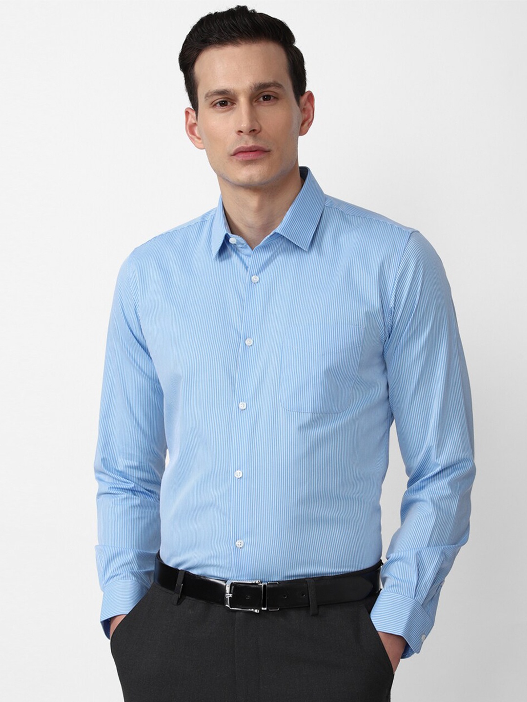 

Peter England Men Blue Slim Fit Pinstripes Striped Formal Shirt