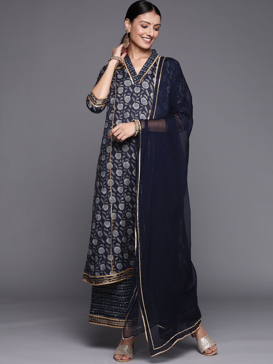 

Libas Women Navy Blue Floral Motifs Printed Gotta Patti Kurta with Palazzos & Dupatta