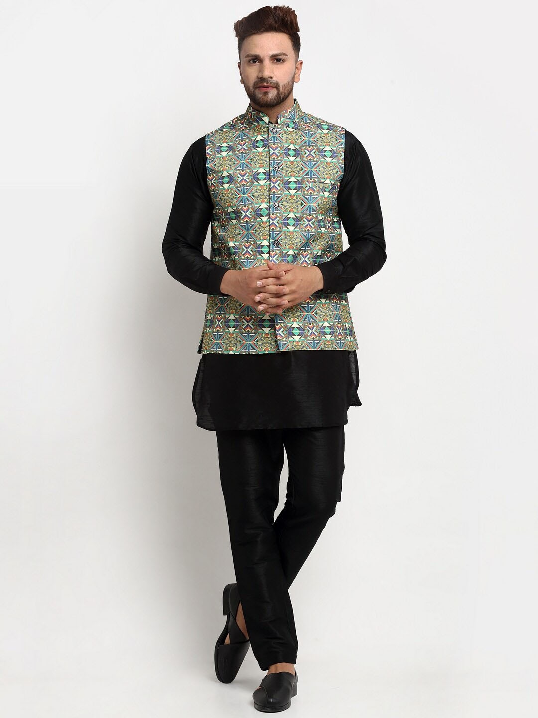 

Benstoke Men Black Floral Kurta with Pyjama & Nehru Jacket