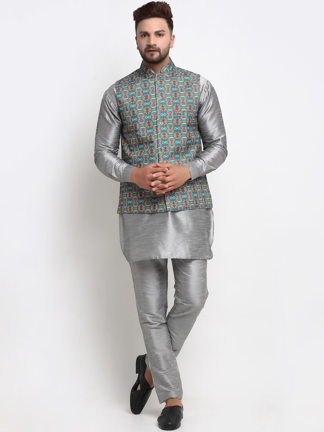 

Benstoke Men Grey Kurta with Pyjama & Nehru jacket Set