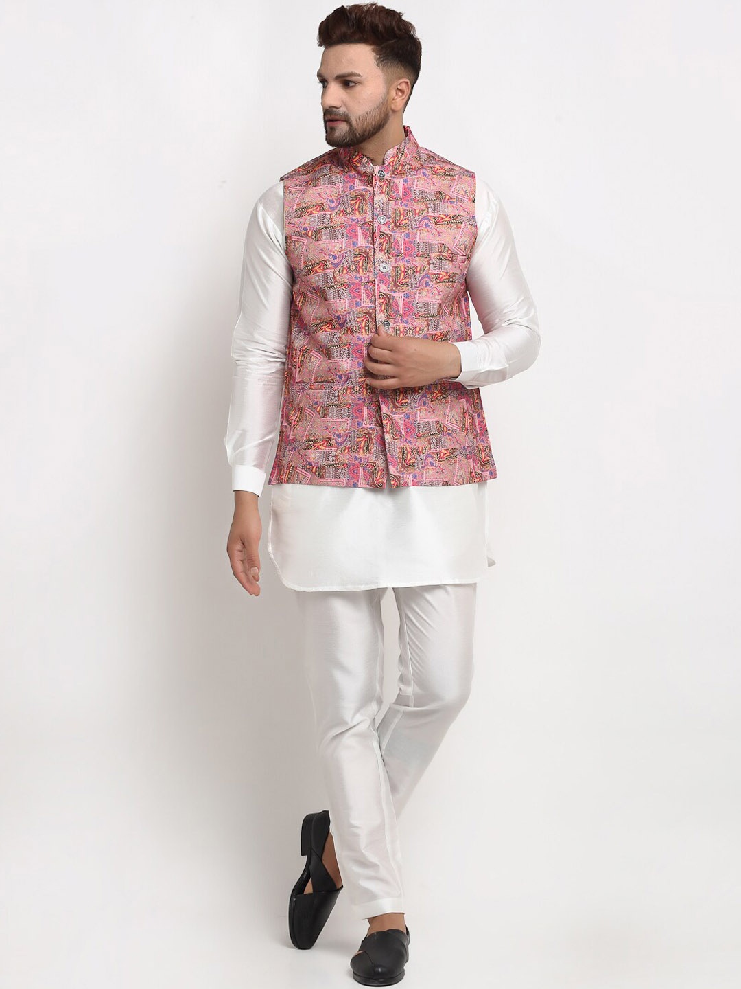 

Benstoke Men White Printed Layered Kurta with Pyjamas