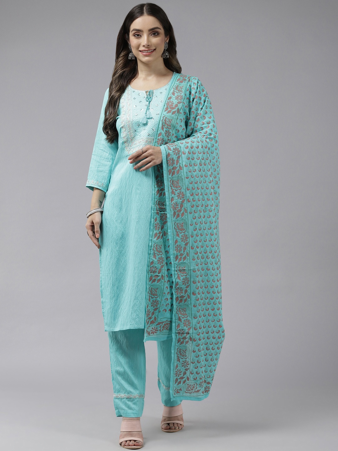 

Prakrti Women Sea Green Ethnic Motifs Sequinned Kurta with Trousers & Dupatta