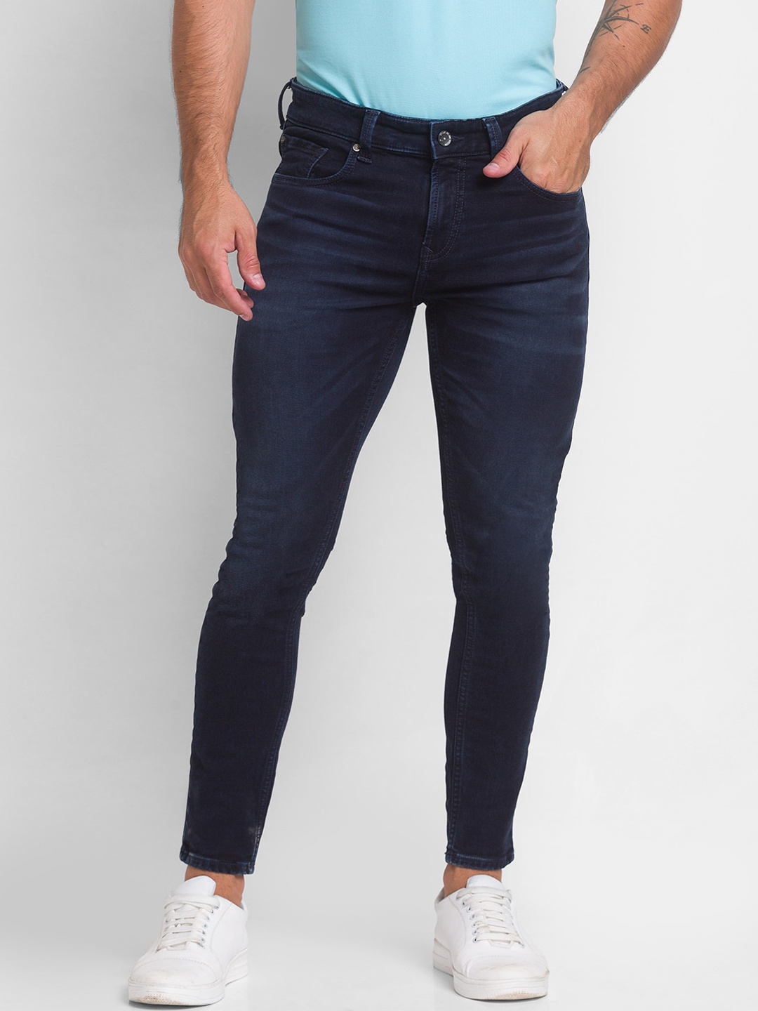 

SPYKAR Men Blue Slim Fit Light Fade Jeans