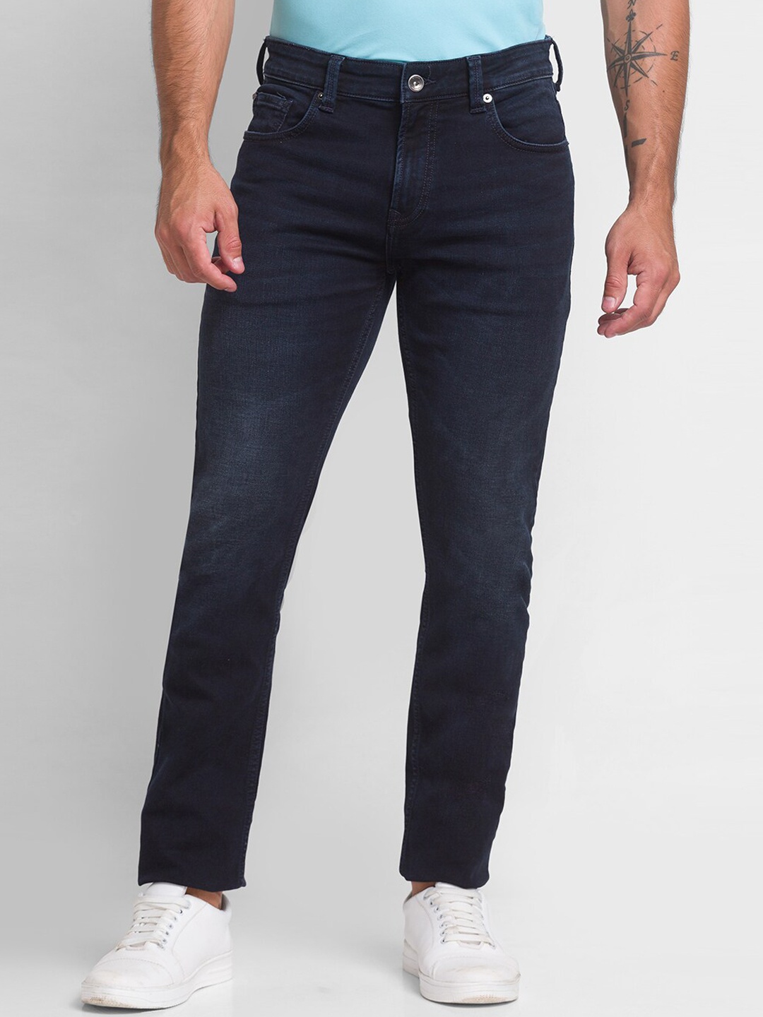 

SPYKAR Men Blue Light Fade Jeans