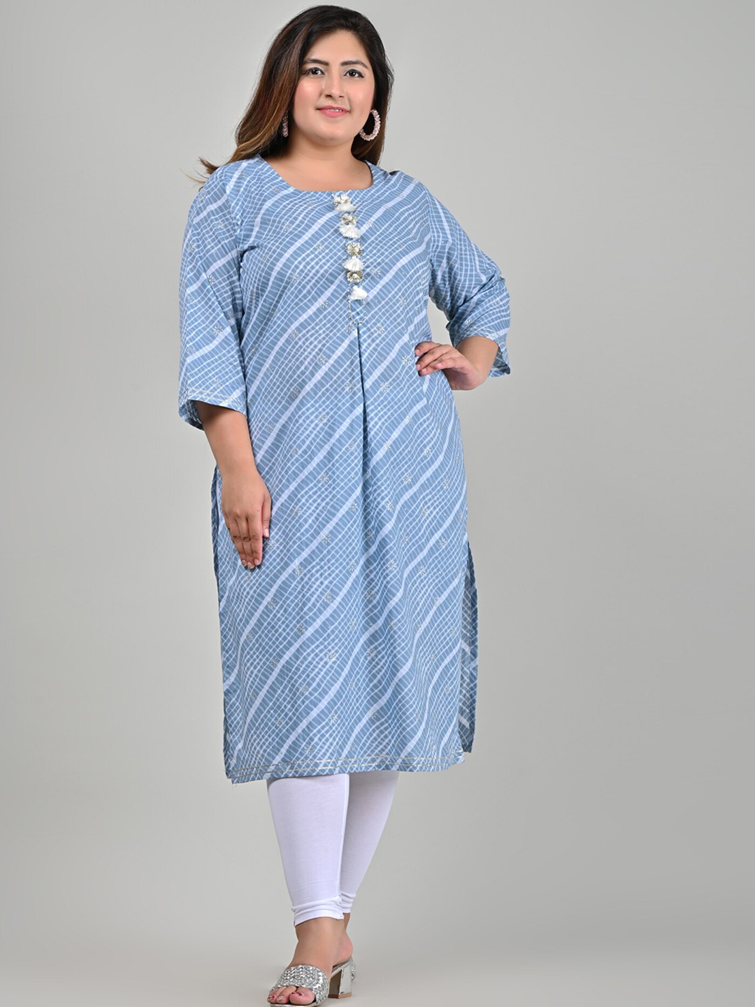 

Swasti Plus Size Women Grey Lehriya Kurta