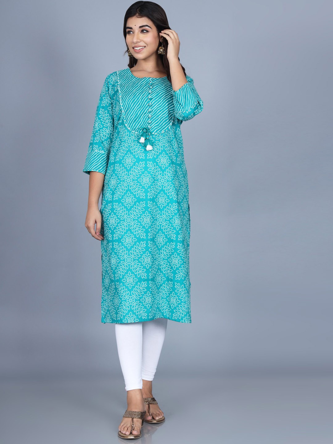 

Swasti Women Turquoise Blue & White Floral Printed Kurta