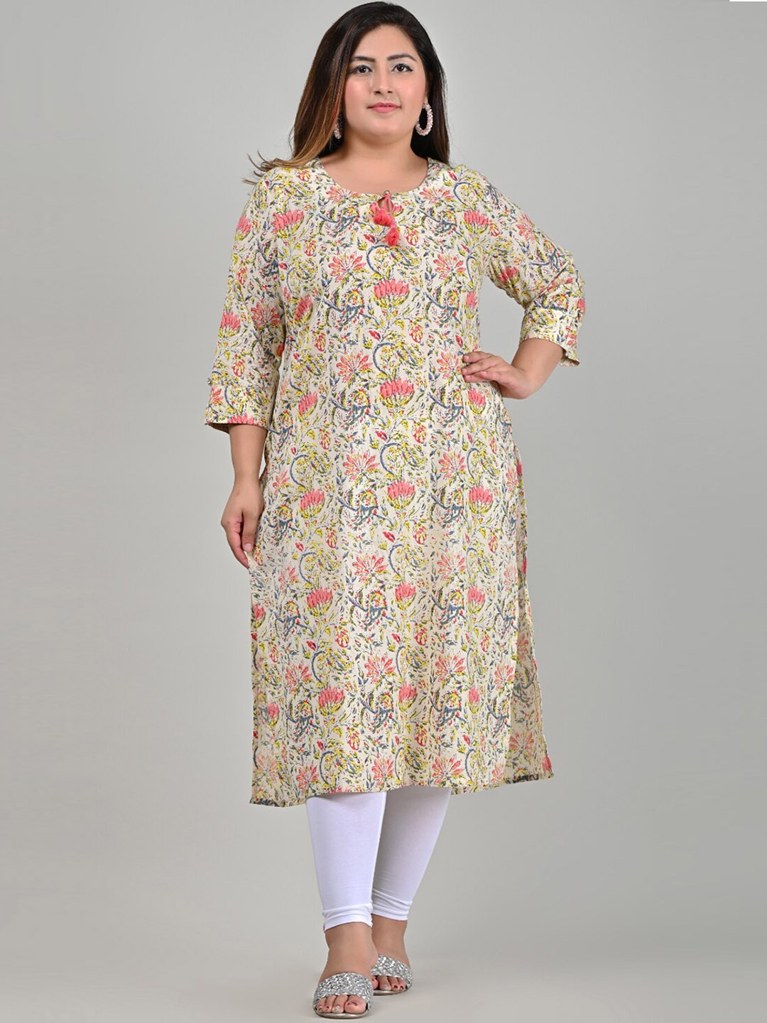 

Swasti Plus Size Women Yellow & Off White Floral Printed Keyhole Neck Floral Kurta