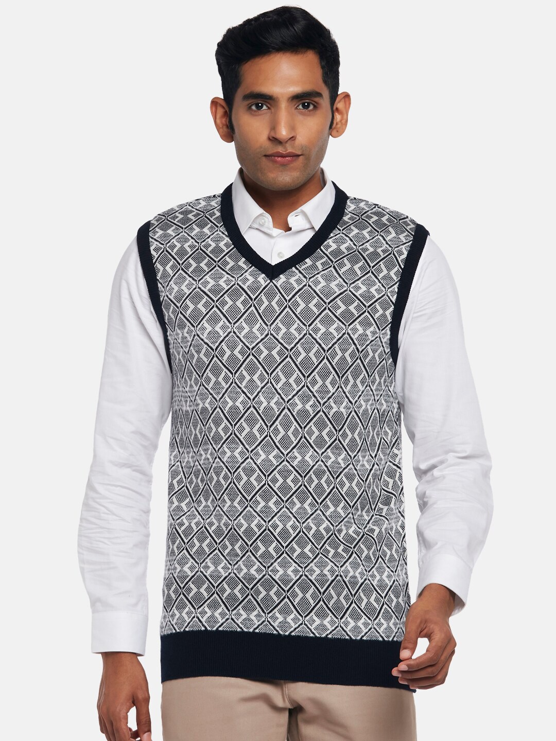 

BYFORD by Pantaloons Men Black & White Sweater Vest