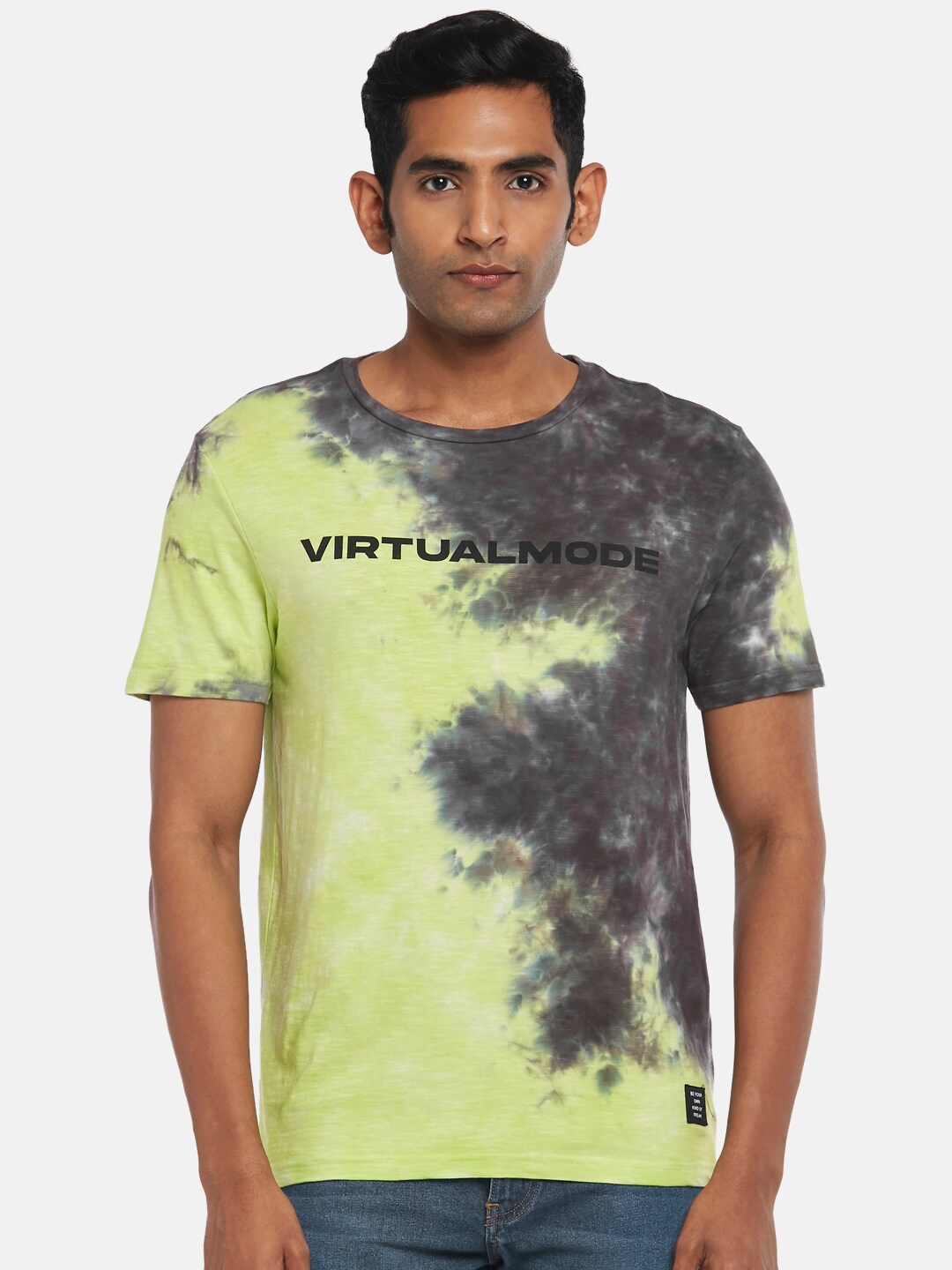 

People Men Green Floral Dyed Pure Cotton Raw Edge Slim Fit T-shirt