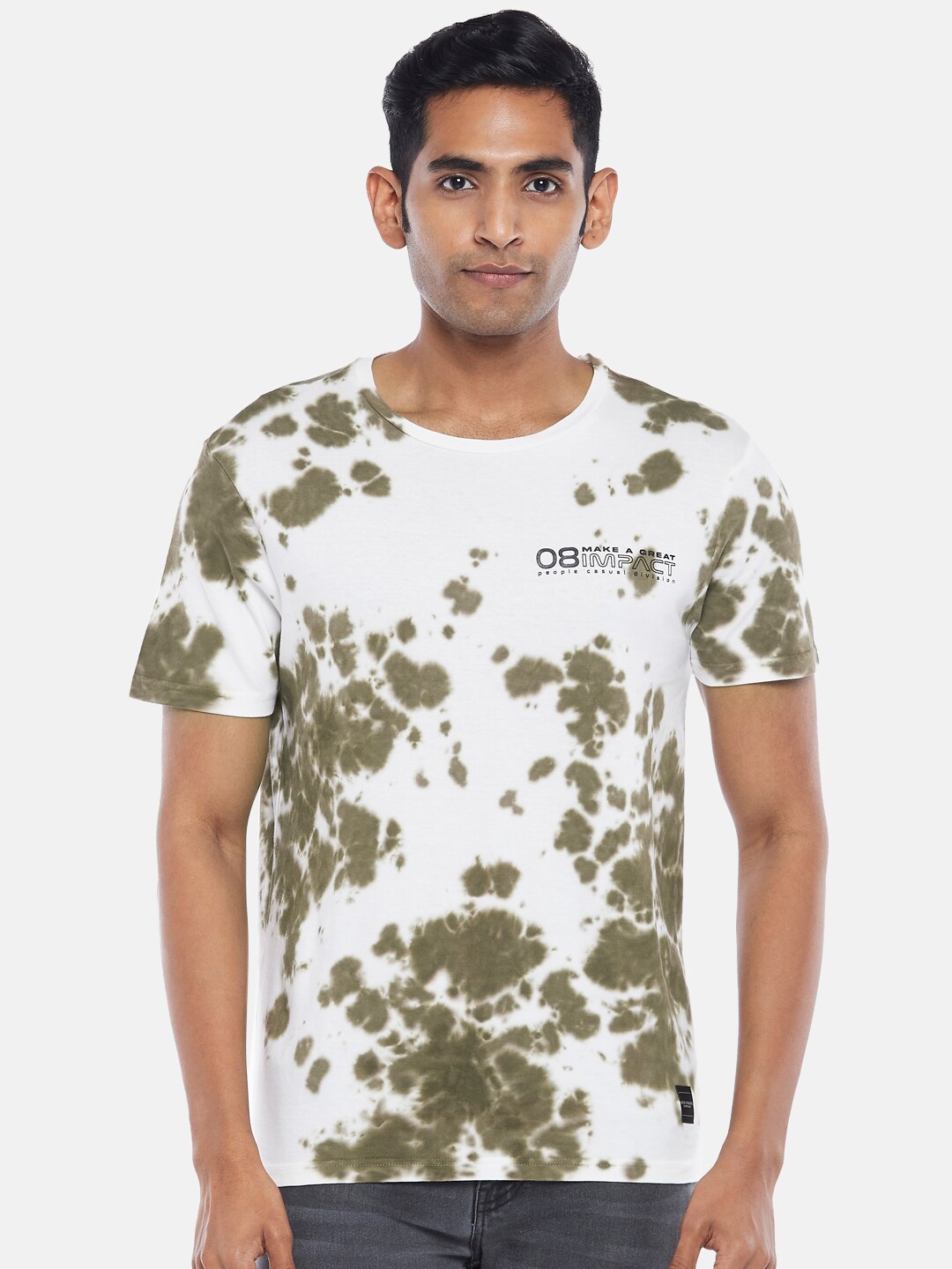 

People Men Olive Green & White Dyed Pure Cotton Slim Fit T-shirt