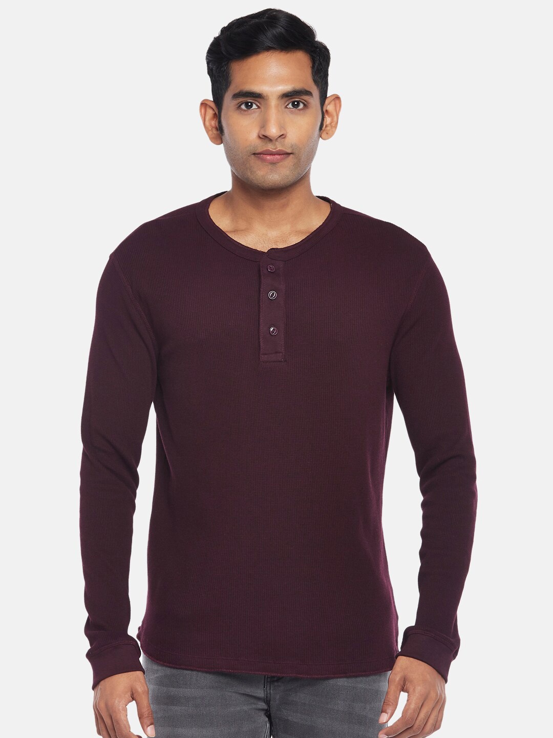 

People Men Maroon Henley Neck Pure Cotton Slim Fit T-shirt