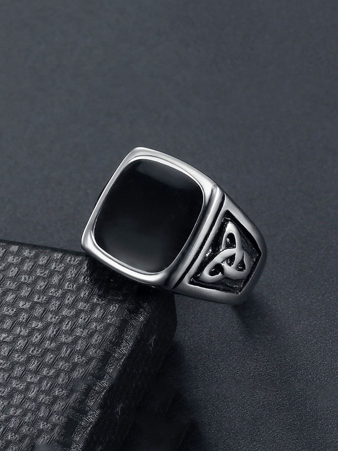 

Yellow Chimes Men Silver-Toned Black Stone-Studded Square Finger Ring