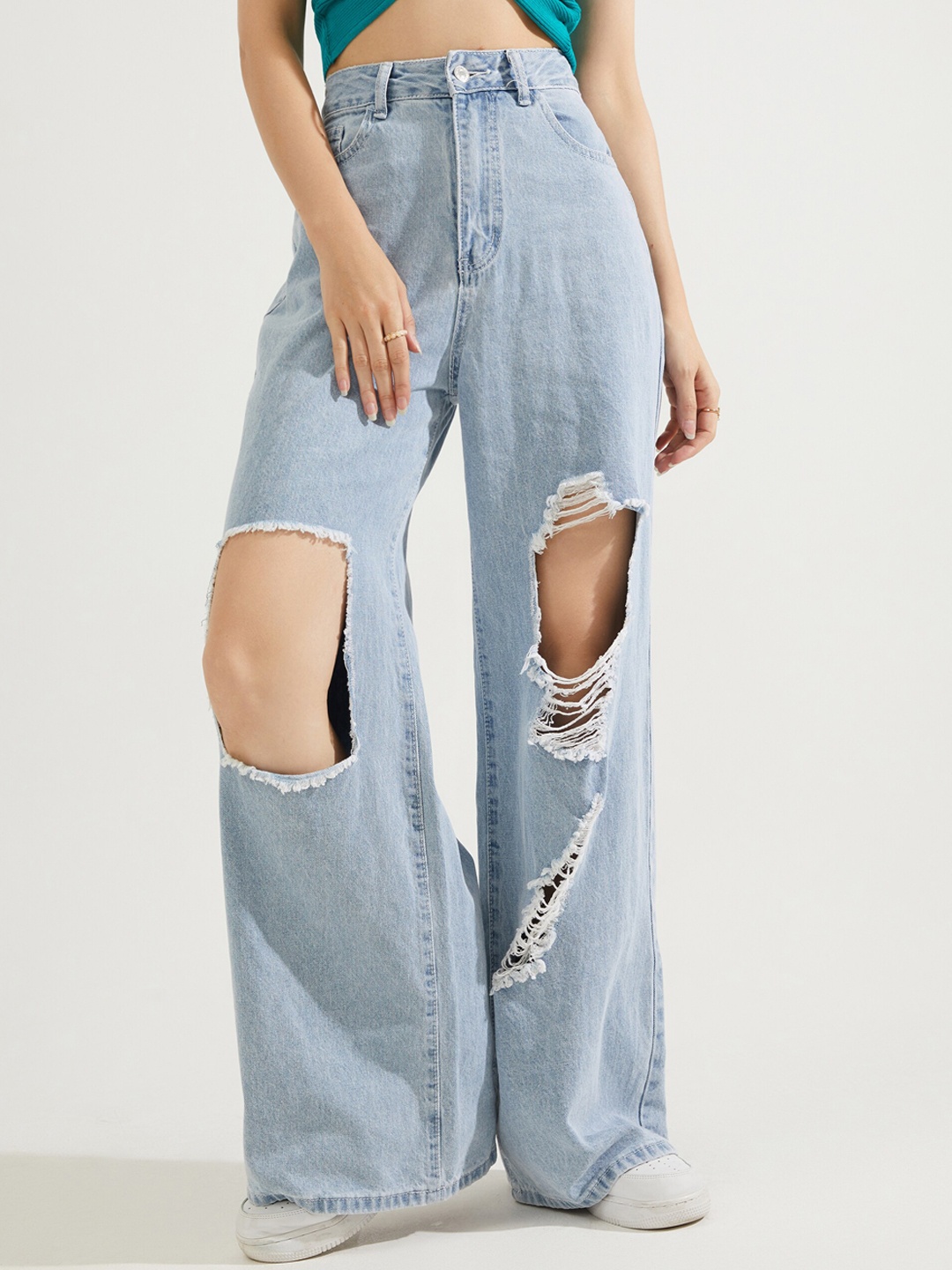 

URBANIC Women Blue Wide Leg Highly Distressed Heavy Fade Jeans