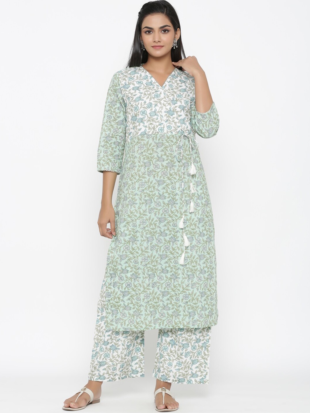 

MIRAVAN Women Green Floral Printed Gotta Patti Pure Cotton Kurti with Palazzos