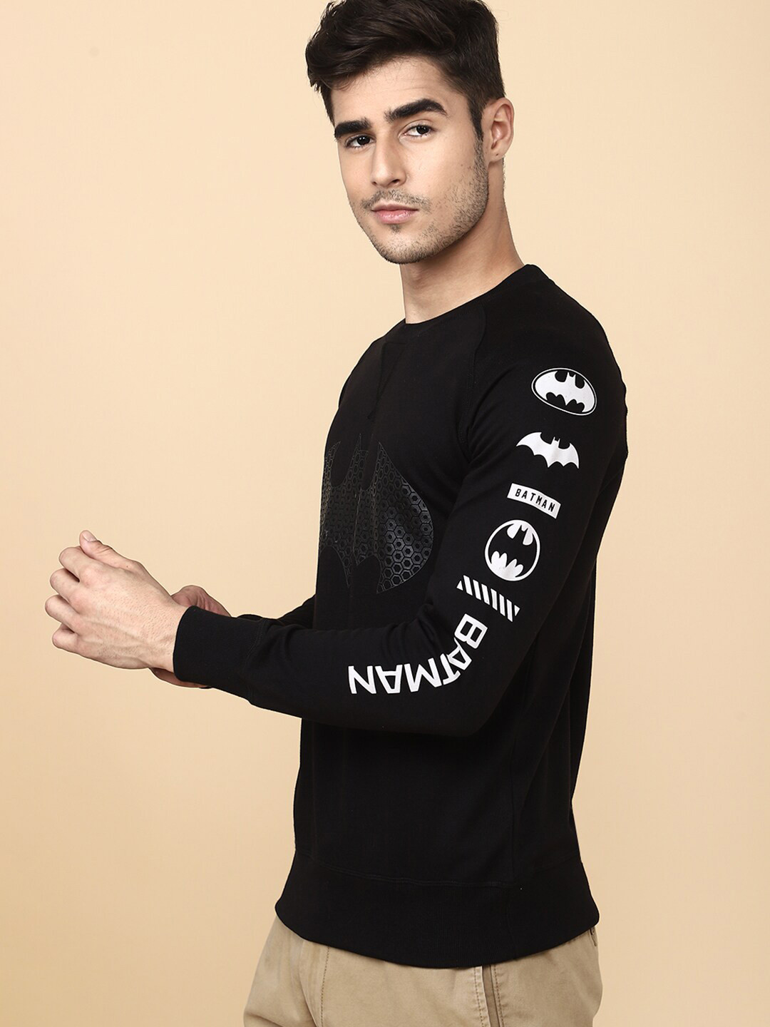 

Free Authority Men Black Batman Printed Sweatshirt