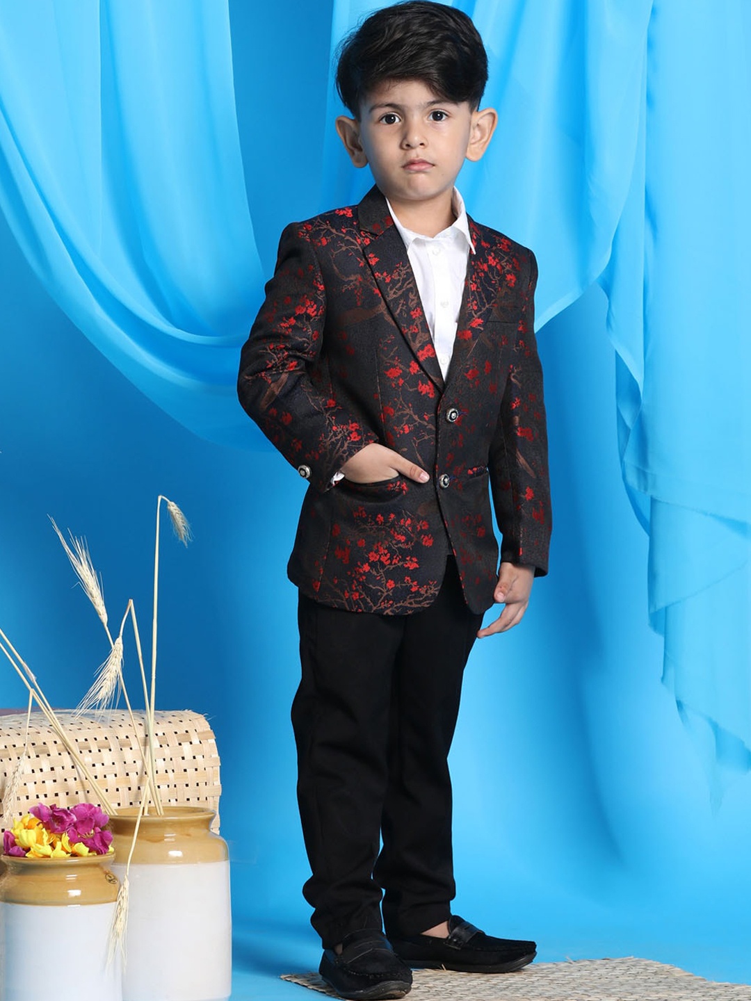 

VASTRAMAY Boys Maroon Jacquard Woven Single Breasted Blazers