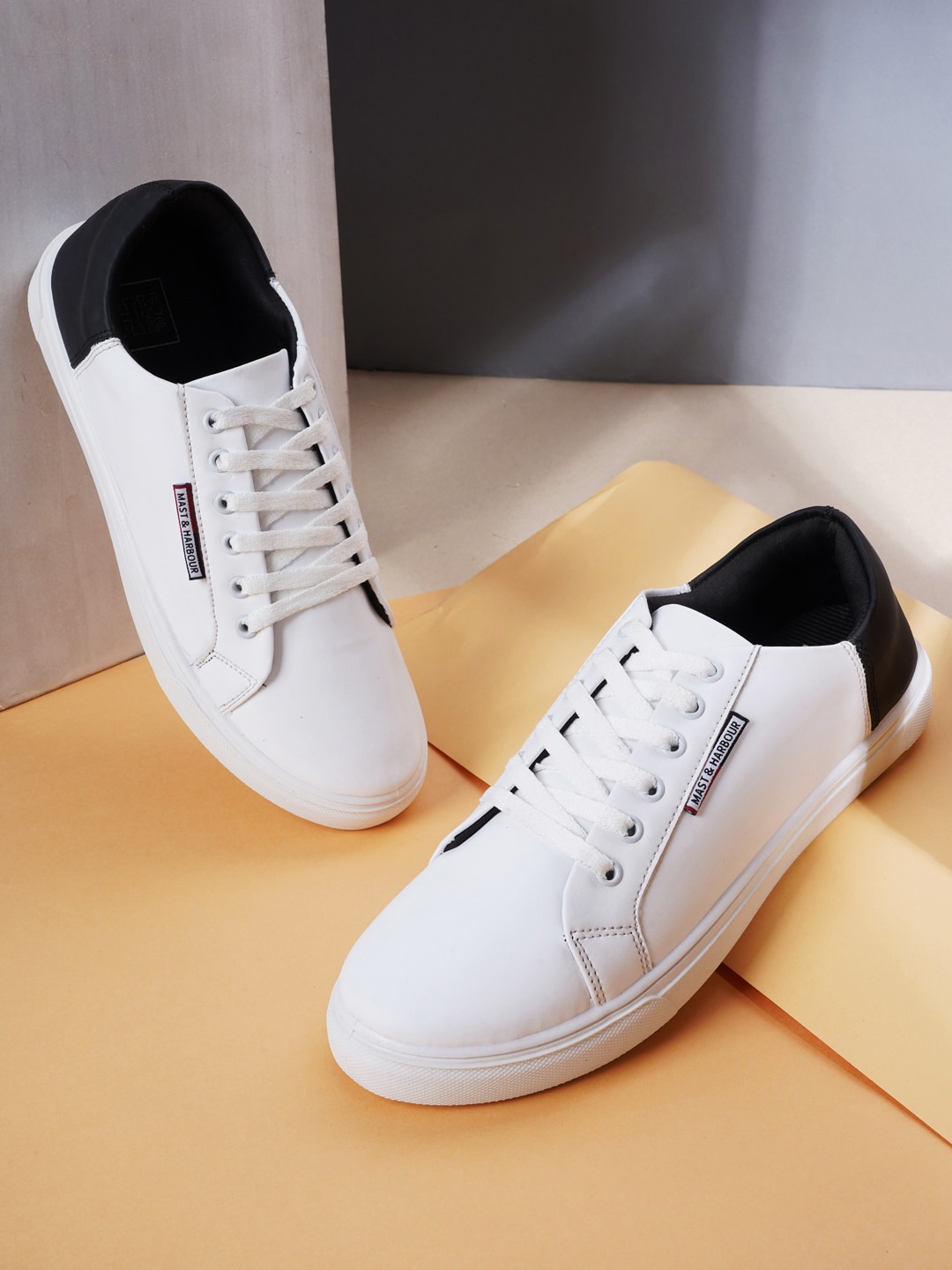 

Mast & Harbour Men White Colourblocked Sneakers