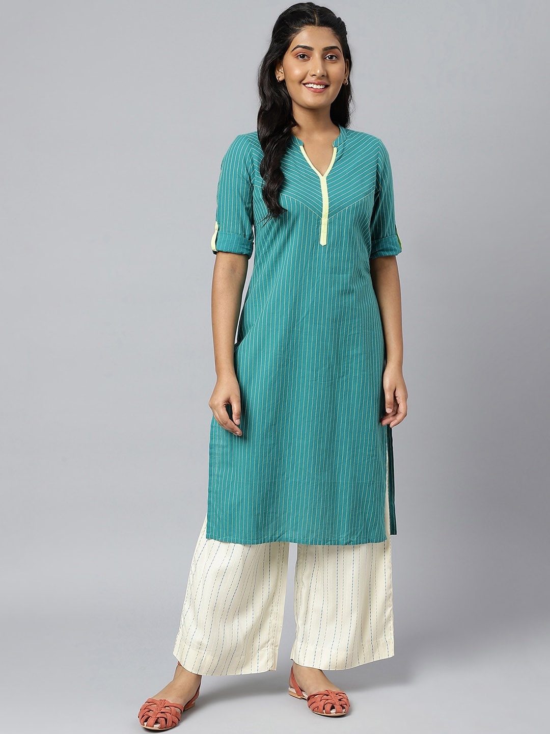 

AURELIA Women Green & Yellow Embroidered Cotton Kurta