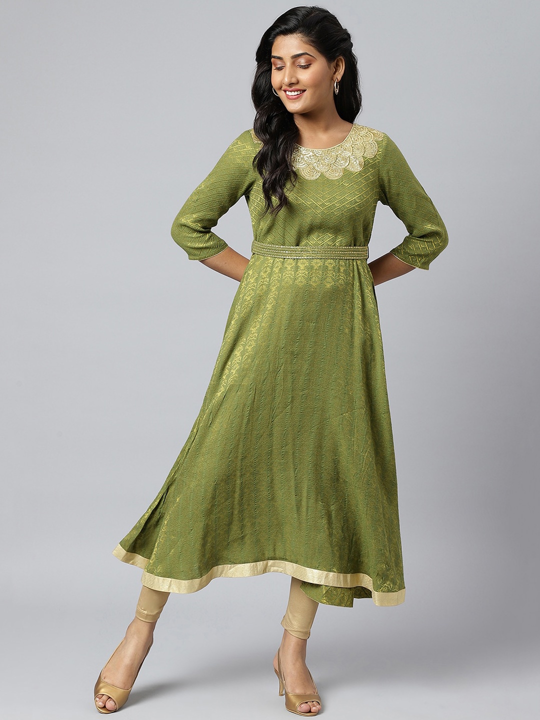 

AURELIA Women Green & Gold-Toned Ethnic Motifs Thread Work Anarkali Kurta