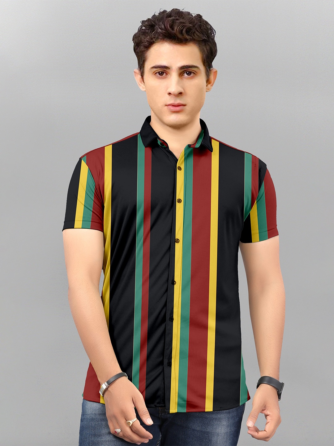

Fashion FRICKS Men Black Classic Striped Casual Shirt
