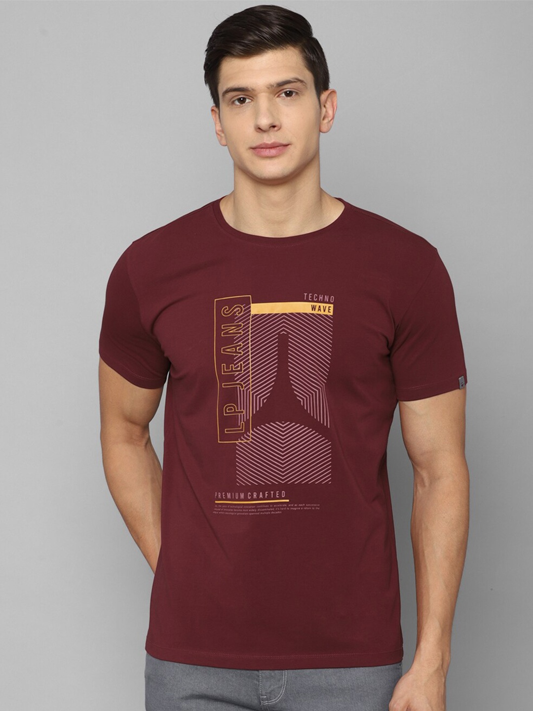 

Louis Philippe Jeans Men Maroon Printed Slim Fit T-shirt