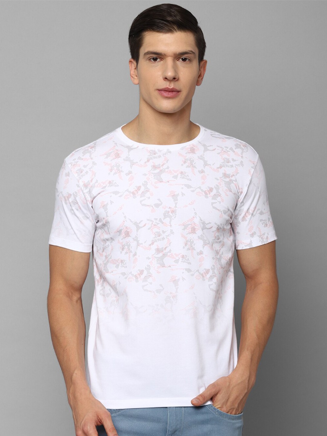 

Louis Philippe Jeans Men White & Red Printed Pure Cotton Slim Fit T-shirt