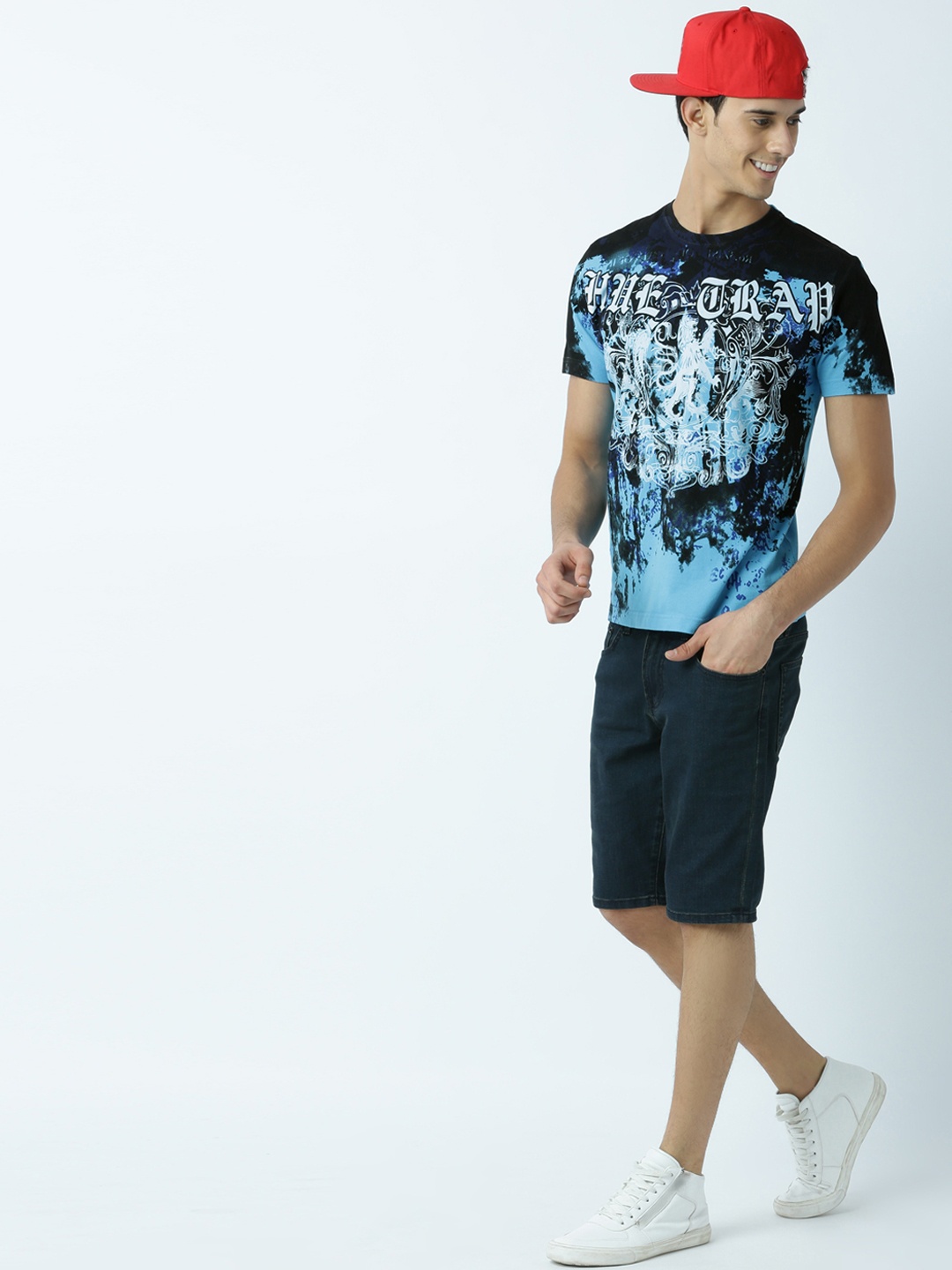 

Huetrap Men Turquoise Blue Printed T-shirt