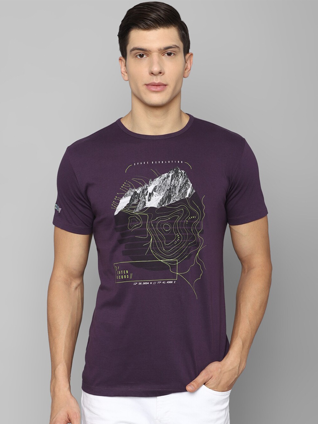 

Louis Philippe Jeans Men Purple & Black Printed Pure Cotton Slim Fit T-shirt