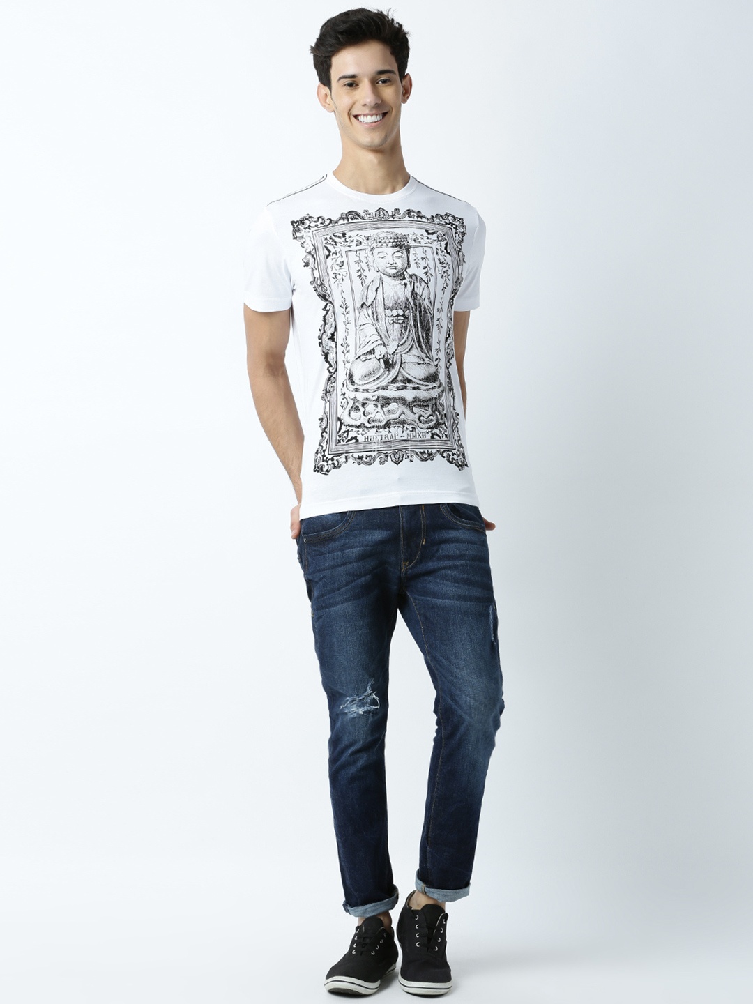 

Huetrap Men White Printed Round Neck T-shirt