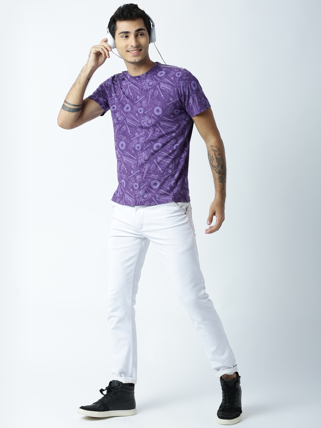 

Huetrap Men Purple Printed T-shirt