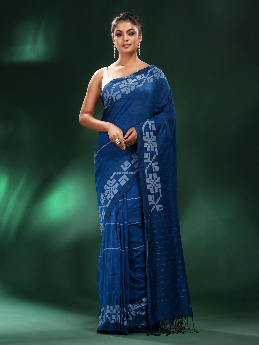 

Charukriti Navy Blue Woven Design Pure Cotton Saree