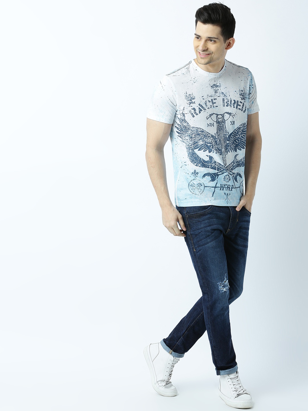 

Huetrap Men White & Grey Printed Round Neck T-shirt